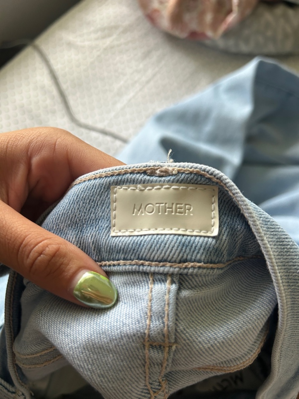 MOTHER The Mid Rise Rambler Zip Ankle Jean - Picture 2 of 5